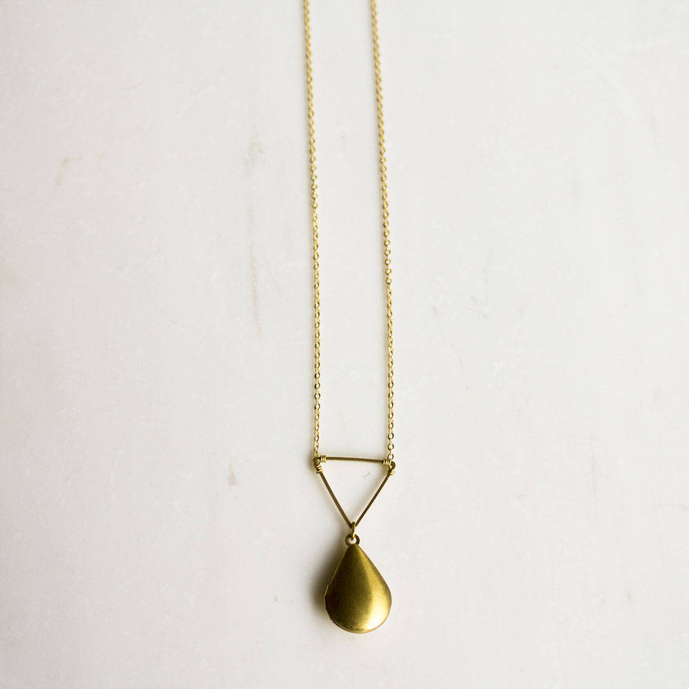 Triangle locket necklace, Teardrop locket Necklace, Gold Locket, Simple Locket, Geometric Locket, Gift for Her, minimalist gift for women
